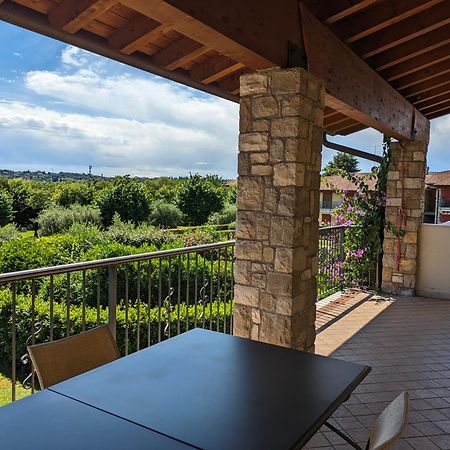 La Fenice Holiday Apartment Манерба-дель-Гарда Экстерьер фото