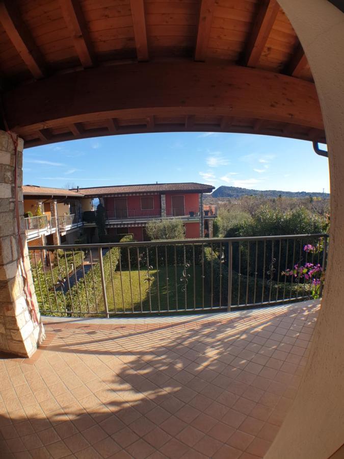 La Fenice Holiday Apartment Манерба-дель-Гарда Экстерьер фото