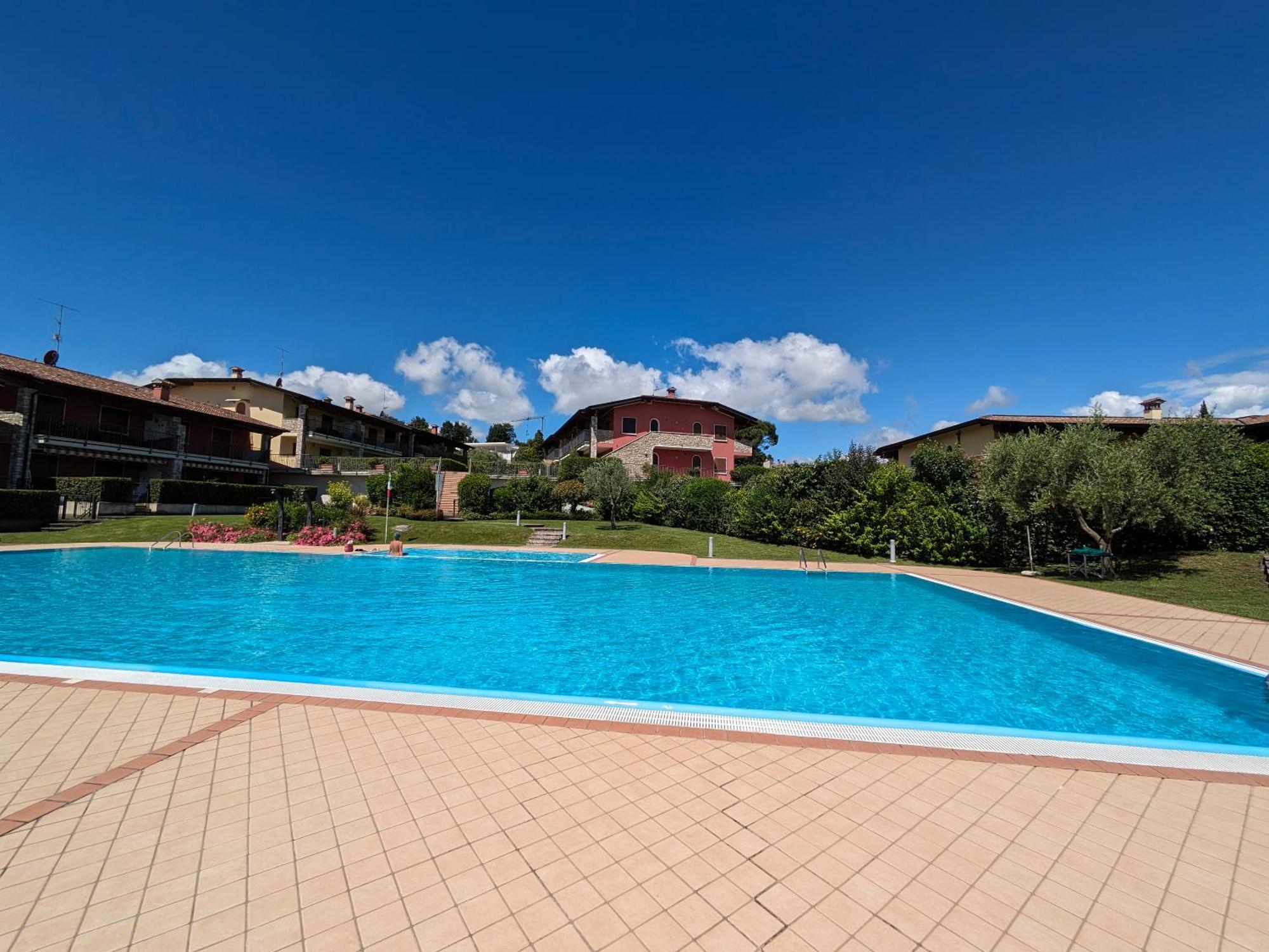 La Fenice Holiday Apartment Манерба-дель-Гарда Номер фото